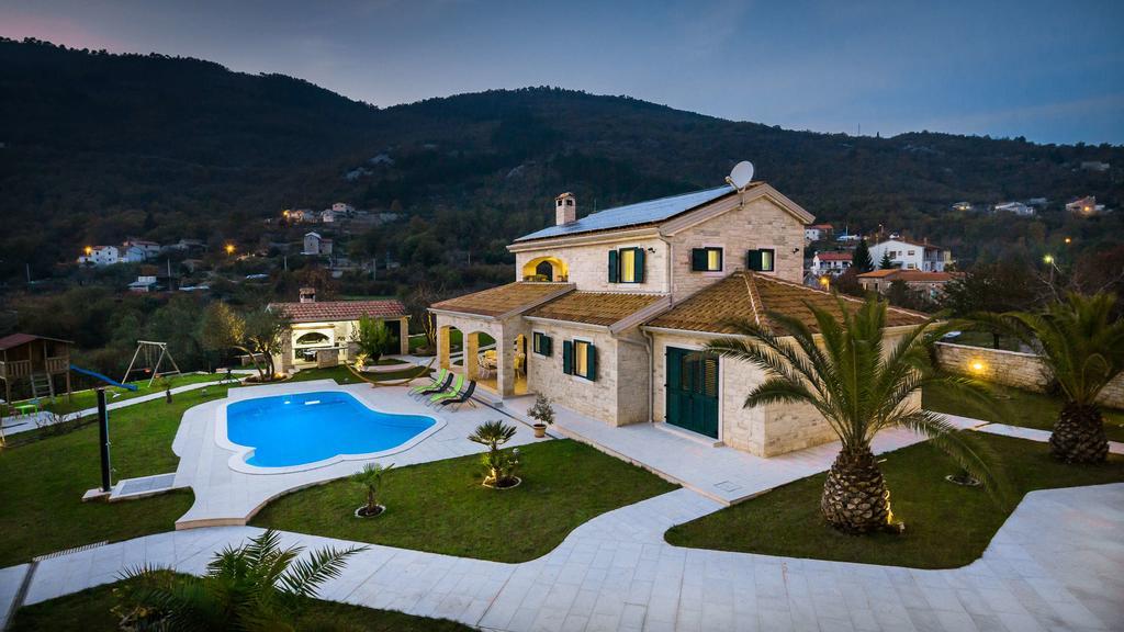 Villa Stonegate Estate - Bonus, Dvije Vile Jedna Cijena! Opatija Exterior foto